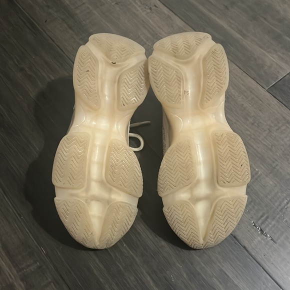 Steve Madden Blush crystal sneakers - Picture 7 of 11